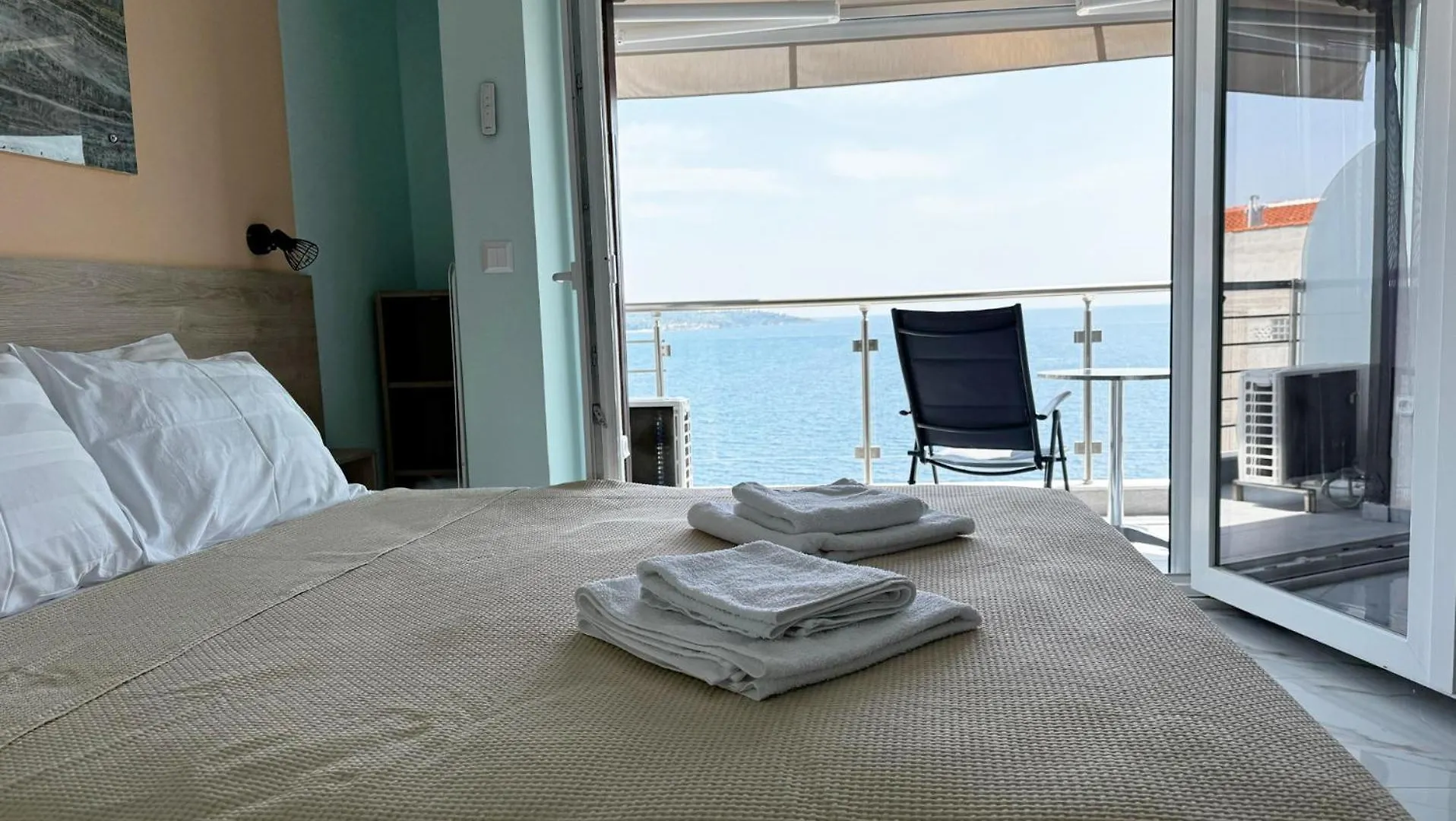 Agapaki Studios Neos Marmaras Greece